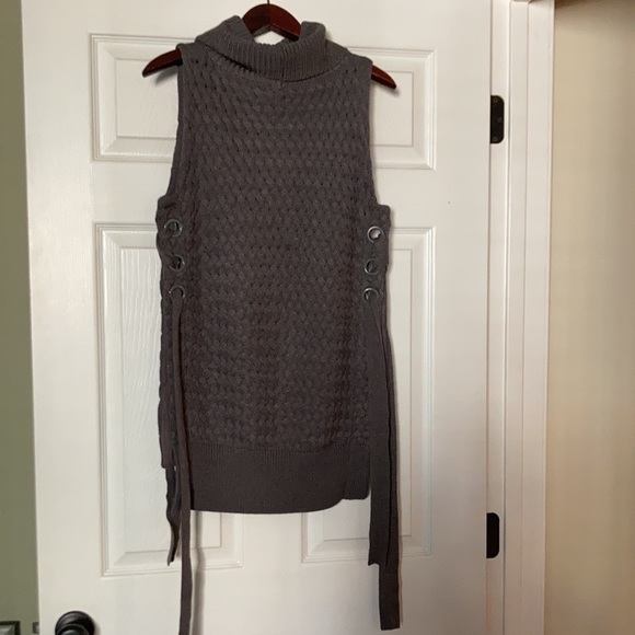 Parker NWT grey sweater sleeveless Size S - Picture 3 of 4